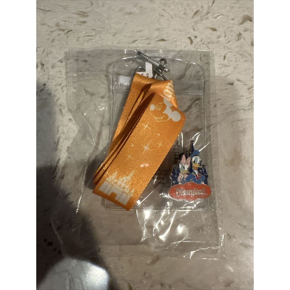 Disneyland Donald Duck Daisy Duck Pin With Lanyard and Badge Pass Card Holder